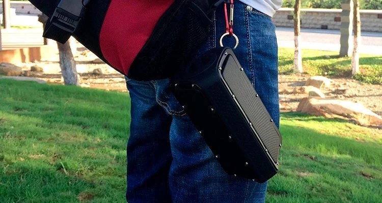 White Label CrystalSound Waterproof Bluetooth Speaker And Power Bank 11 White Label CrystalSound Waterproof Bluetooth Speaker And Power Bank - Image 11